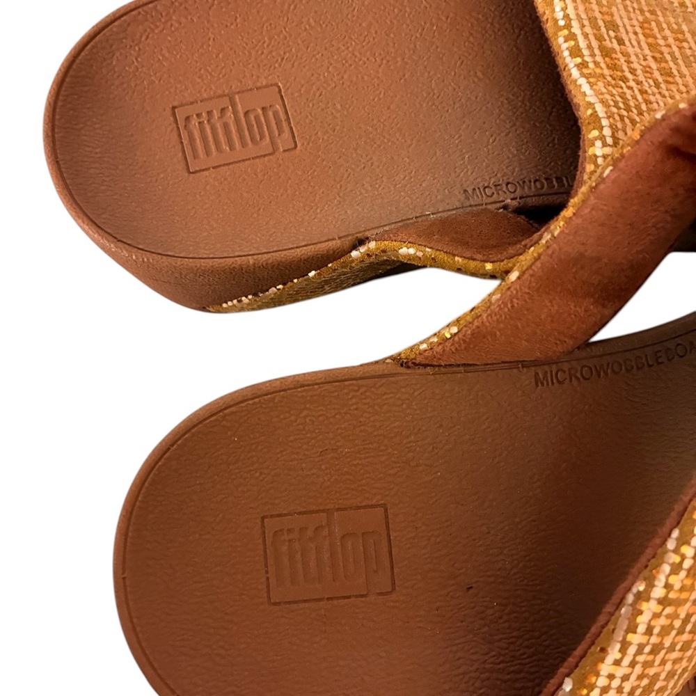 Fitflop | Lottie chain print in baked yellow wedge flip flop sandals - Picture 2 of 10